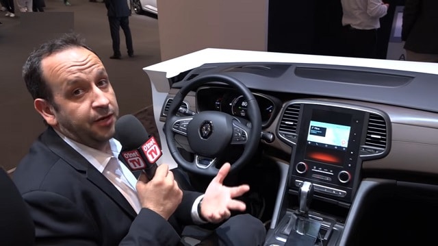 Application Waze sur l’interface des Renault
