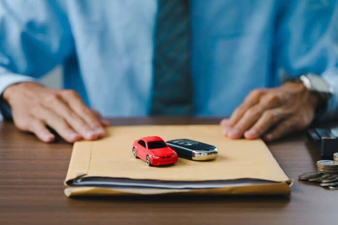 Changer d'assurance auto en cours de contrat : est-ce possible ?